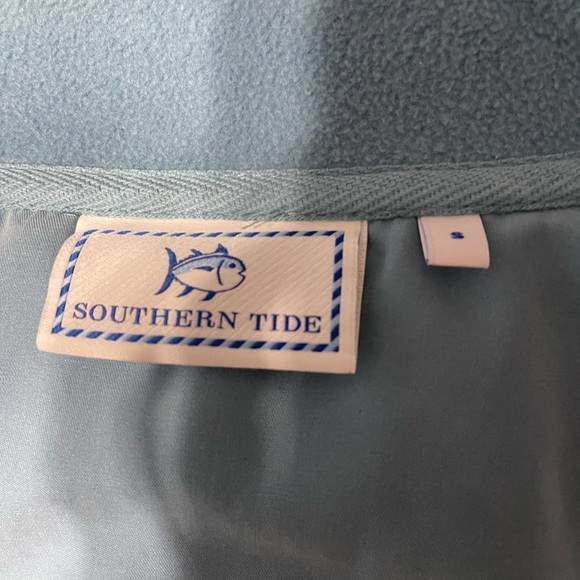 Men’s Small Waffle Southern Tide Vest - Picture 3 of 3